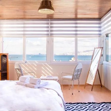 Holiday home Lovely House With Sea View And Backyard Izmir